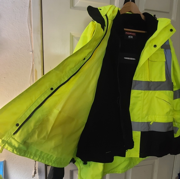 RadWear work/safety jacket - Picture 9 of 9